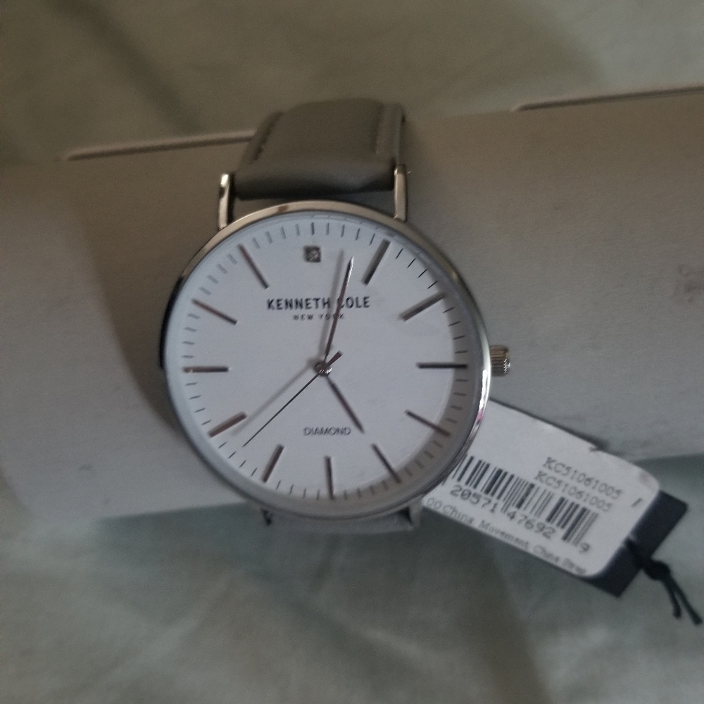 NWT Kenneth Cole watch